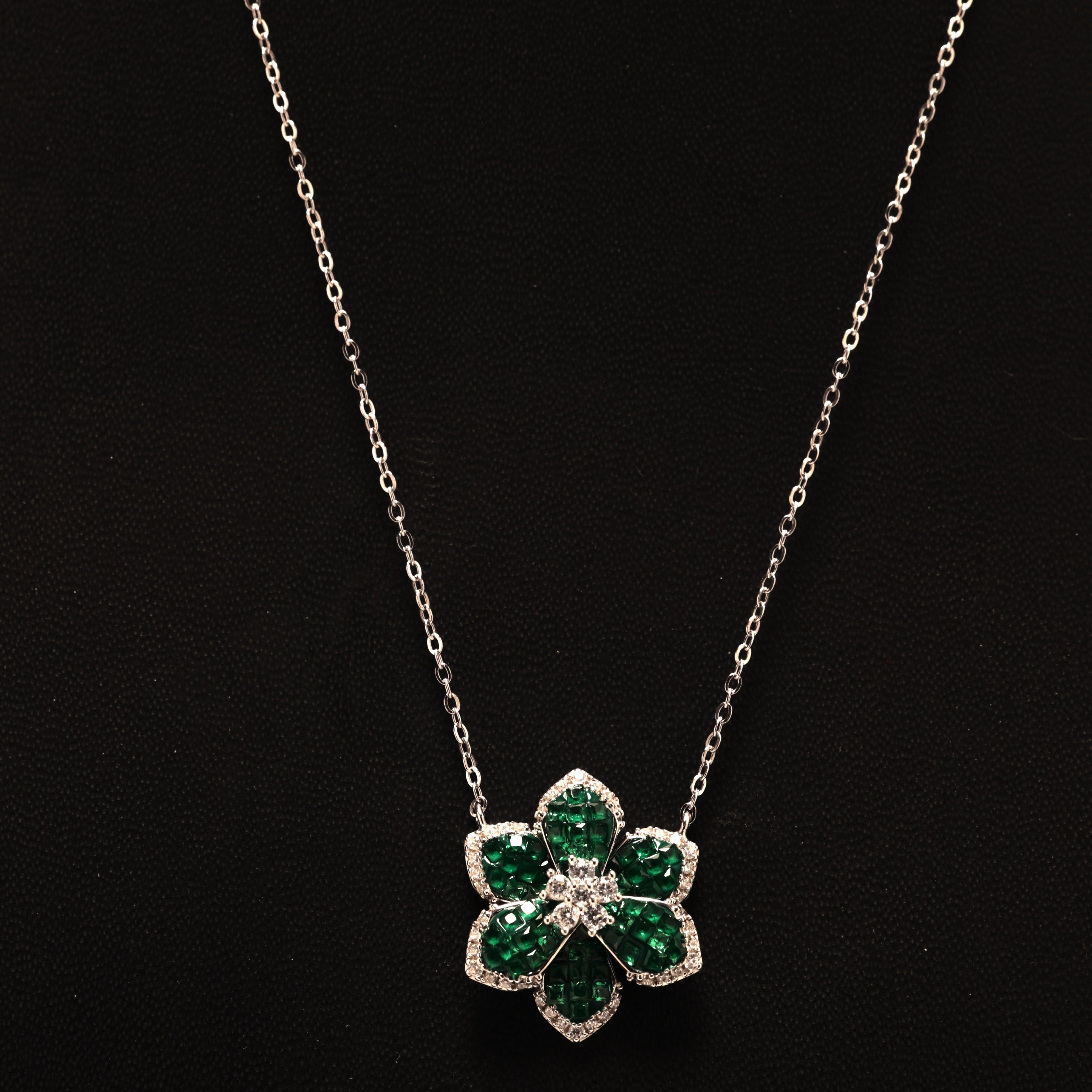 Emerald Flourish Silver Necklace