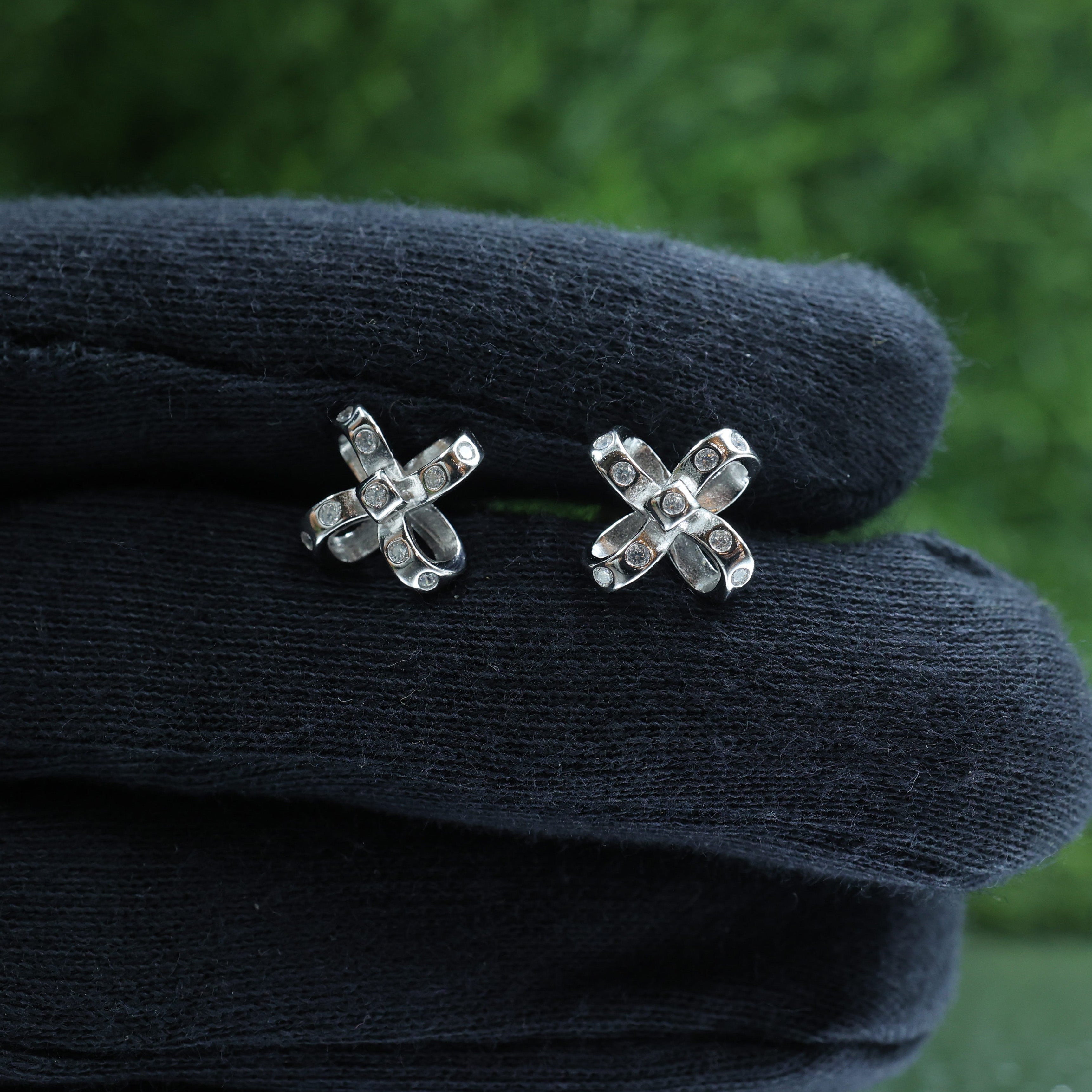 Diamond Bow Bliss Earring